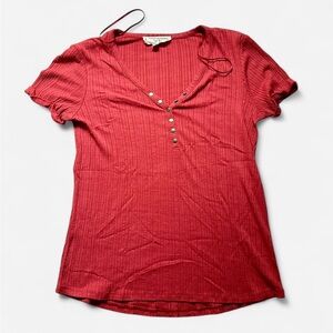 Hippie Rose Ribbed Red Snap Front Blouse